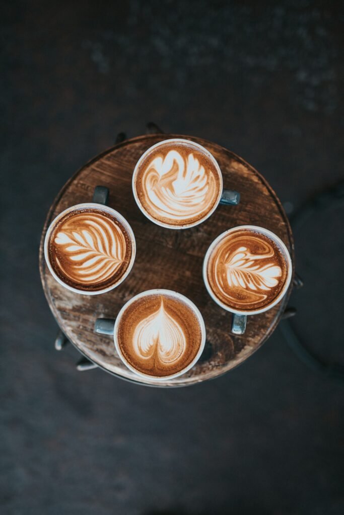 Café con leche visto desde arriba