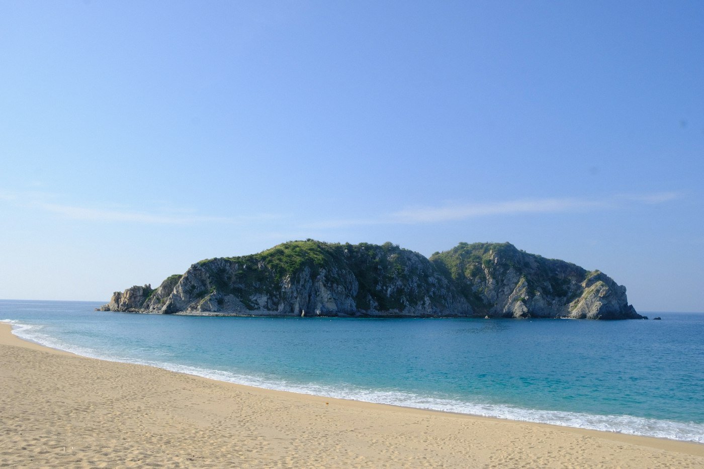 Bahía con playa de arena